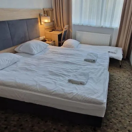 Centrum Trzy Jeziora Wielen Resort 3*