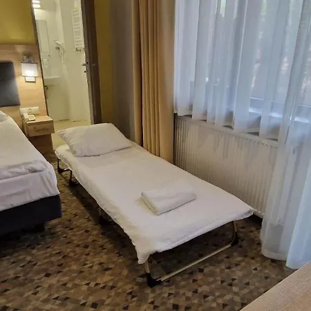 Centrum Trzy Jeziora Wielen 3*