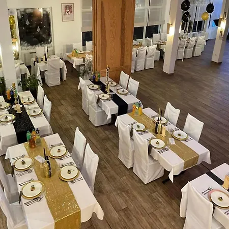 Centrum Trzy Jeziora Wielen Resort 3*