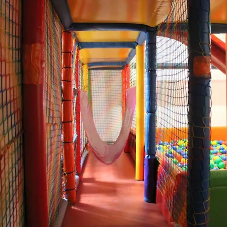 Centrum Trzy Jeziora Wielen Wielen Zaobrzanski