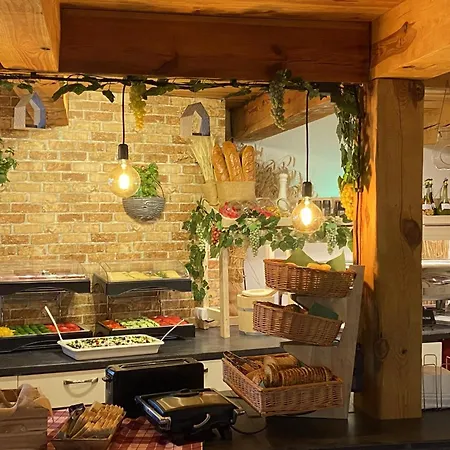 Centrum Trzy Jeziora Wielen Resort 3*