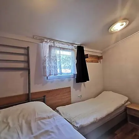 Centrum Trzy Jeziora Wielen 3*