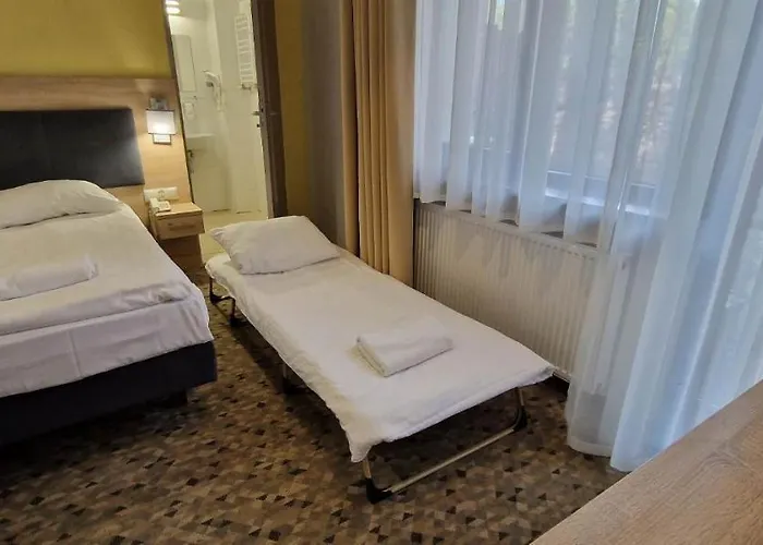 Centrum Trzy Jeziora Wielen 3*