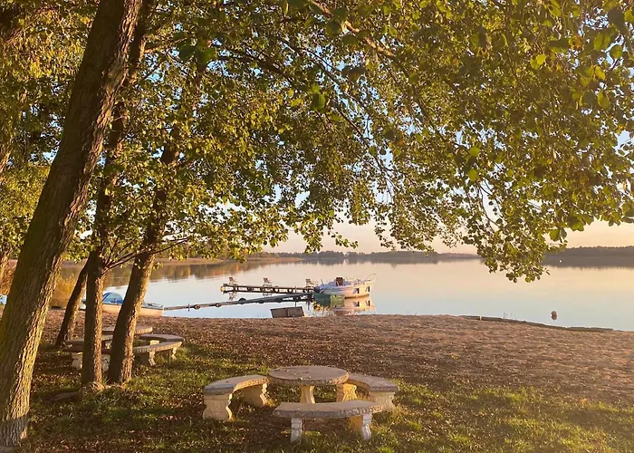 Centrum Trzy Jeziora Wielen 3*